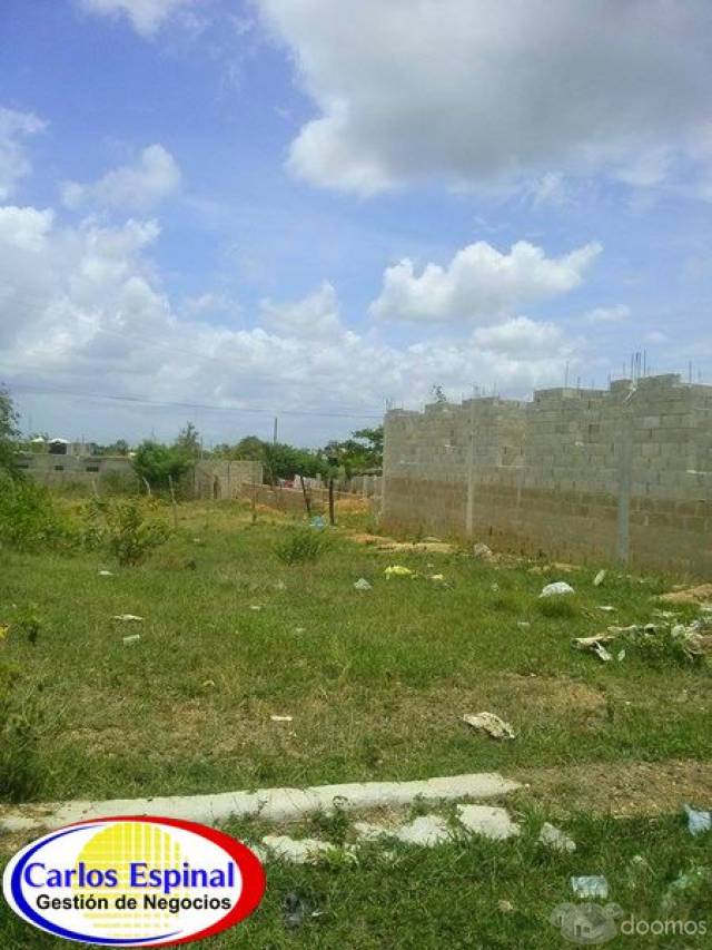 Solar 240 mts2 de Venta en Higuey, República Dominicana - 2