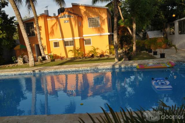 EXCELENTE OPORTUNIDAD VENDO VILLA EN JUAN DOLIO - 2