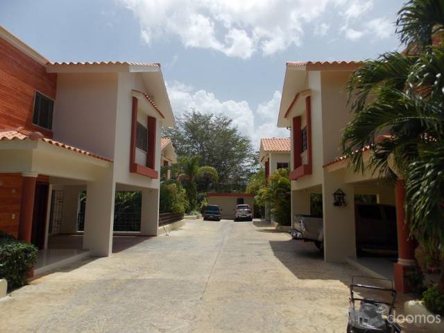 Jochy Real Estate Vende Town House en Buena Vista Norte - 9