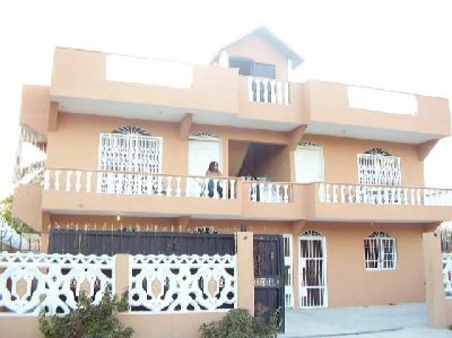 ALQUILER APARTAMENTOS 2 HABITACIONES 7000 PESOS BOCA CHICA - 1