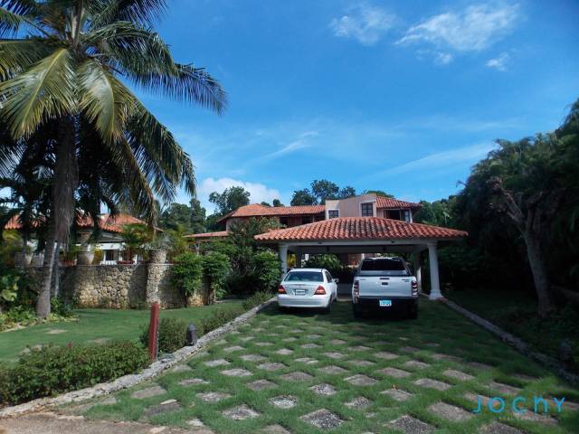 Jochy Real Estate, Vende Villa En Casa de Campo, La Romana, R,D - 11