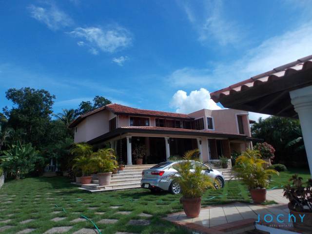 Jochy Real Estate, Vende Villa En Casa de Campo, La Romana, R,D - 15