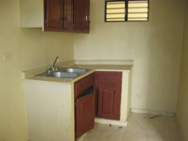 Apartamento de 3 habitaciones cerca de la Zona Franca - 2