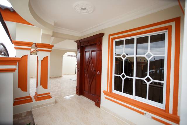 CASA EN VENTA EN PRADOS DEL REY SANTIAGO - 3