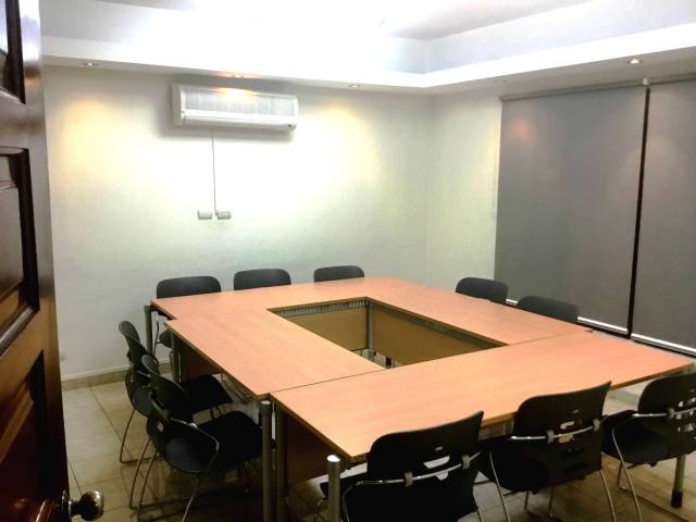 Edificio en venta ubicado en la Urbanización Fernández - 4