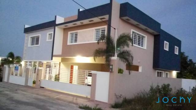 Jochy Real Estate, Vende Casa en las Orquideas, La Romana - 2