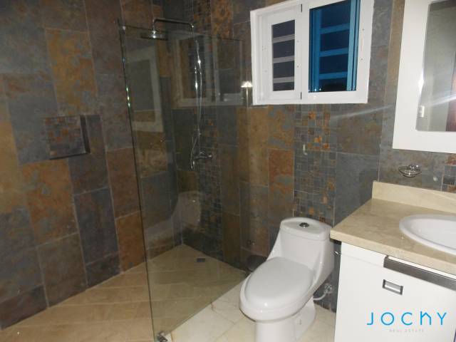 Jochy Real Estate, Vende Casa en las Orquideas, La Romana - 8