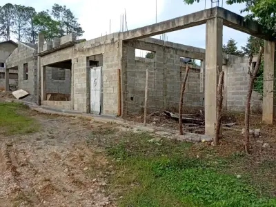 Se vende casa en construcción en buena vista de jarabacoa